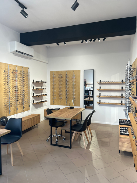 Zdjęcie na okładce dla OPTYK na Letniej | Badanie wzroku | Salon optyczny | Optometrysta Kudowa Zdrój